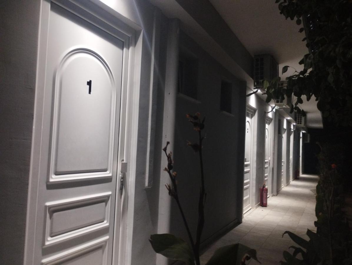 Panos Apartments Laganas Luaran gambar